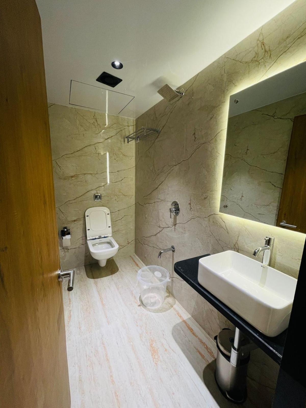 Amber Choice International Airport 3* Bombaj